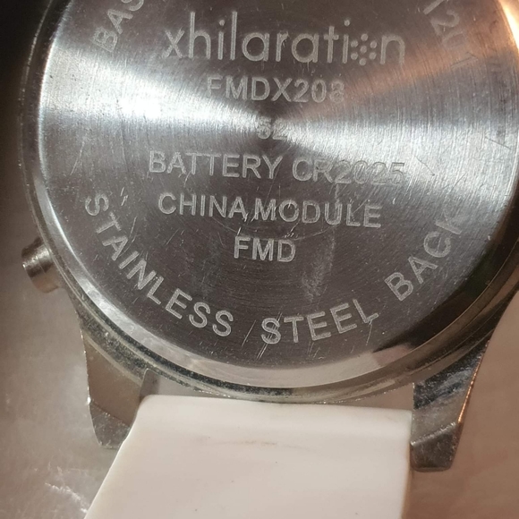 🦋10/$20🦋 Xhilaration Silver/White Digital Chronograph Women's Watch - Picture 4 of 4